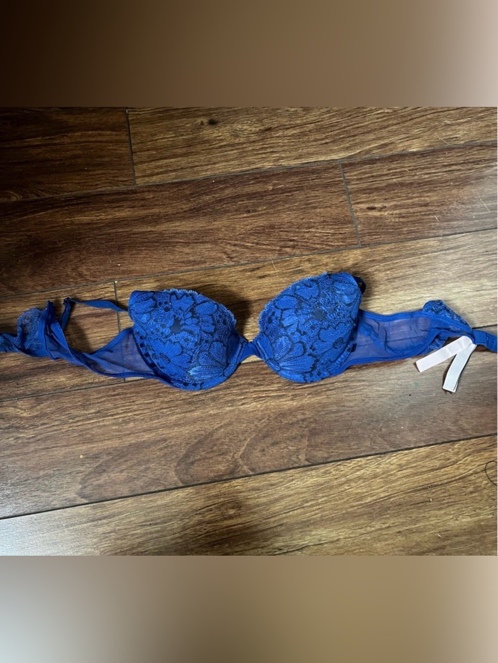 Victoria’s Secret lightly lined Demi bra